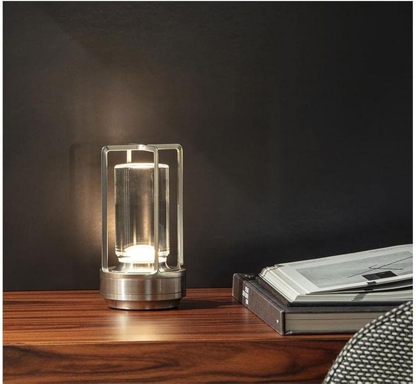 Portable Metal Table Lamp for Indoor/Outdoor ,Rechargeable Cordless LED Lamp, 3-Colour Infinitely Dimming Battery Powered Small Desk Lamp, Restaurant/Bedroom/Bar/Coffee Shop/Camping Light
